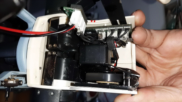 Robi2023.01.21_16_改造組裝：[散熱排風扇]送電測試成功！！！(扇葉轉動中_所以看不到).gi